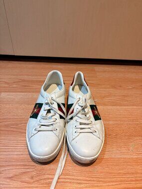 Gucci Bee Sneakers
